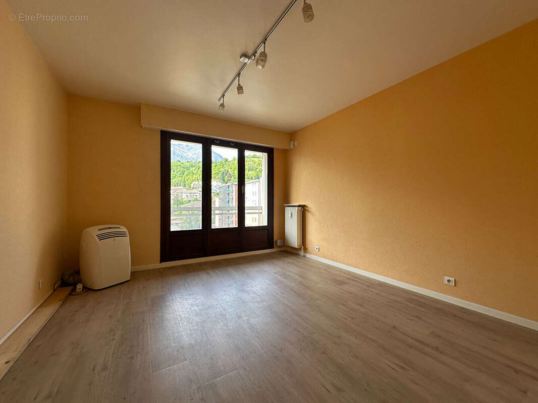 Appartement à ALBERTVILLE
