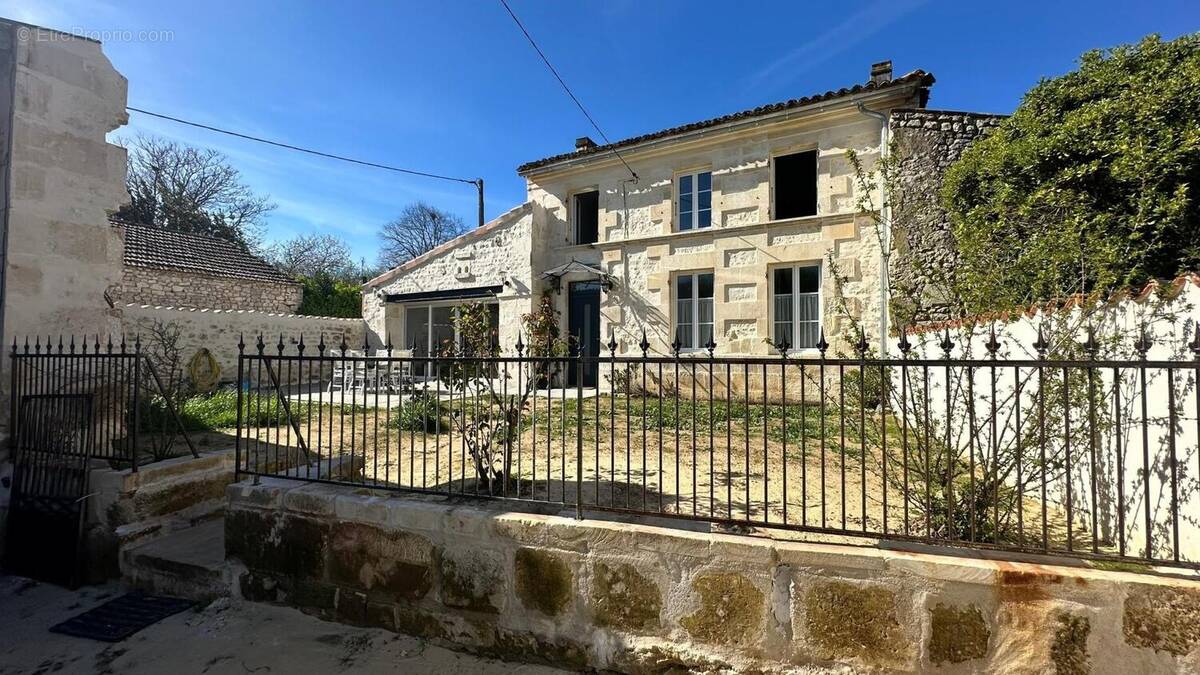 Photo 1 - Maison à GEMOZAC