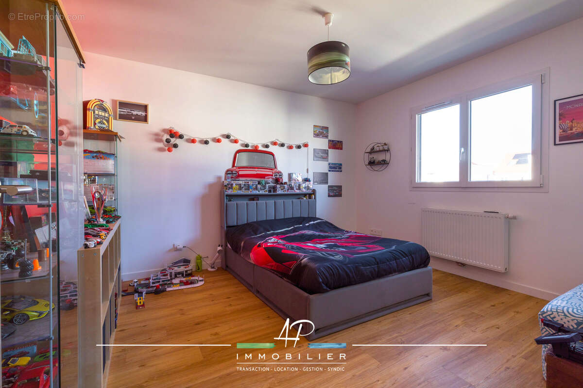 Maison à SAINT-JULIEN