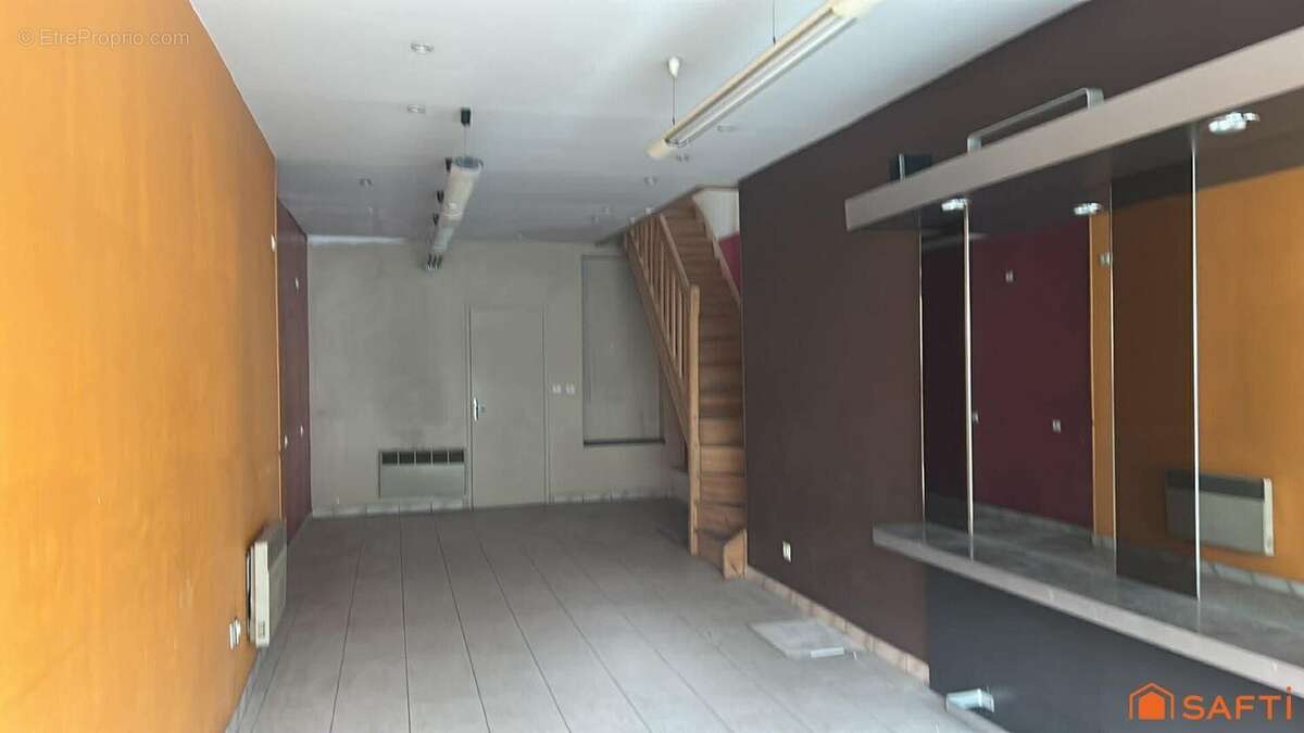 Photo 2 - Commerce à VALENCIENNES