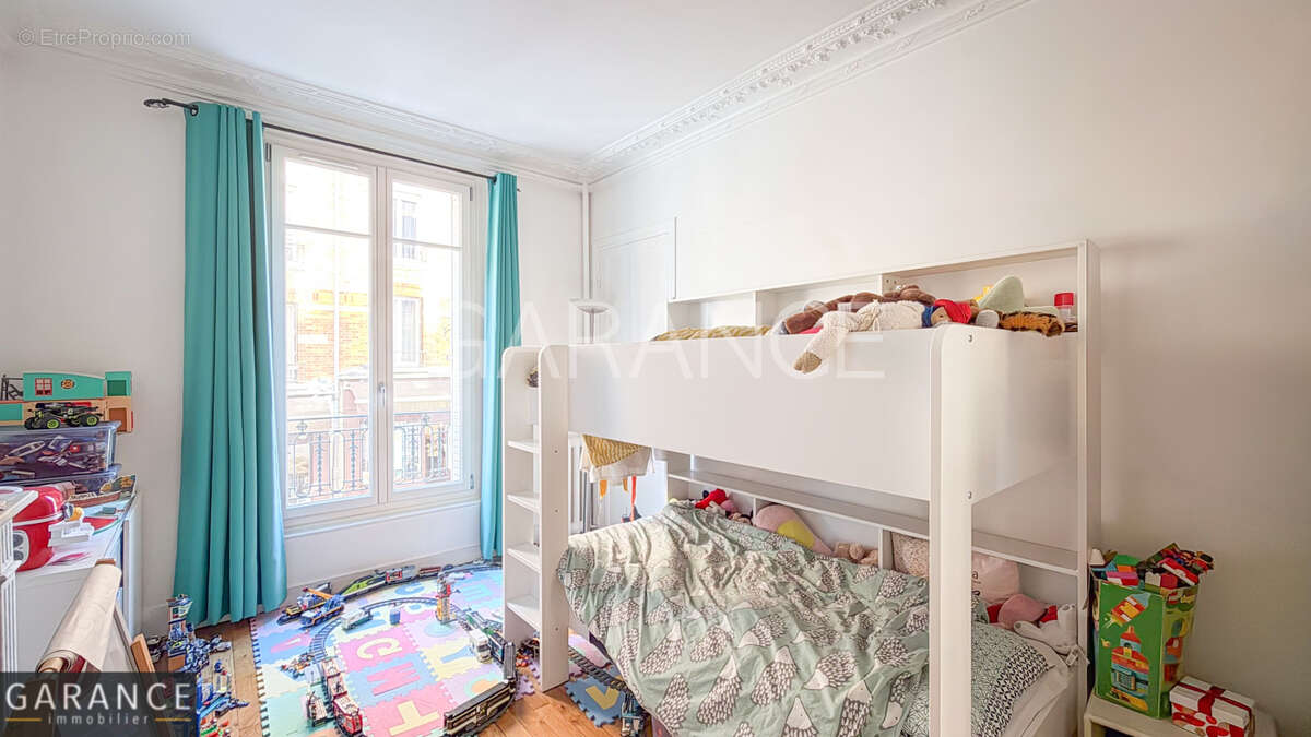 Appartement à PARIS-12E