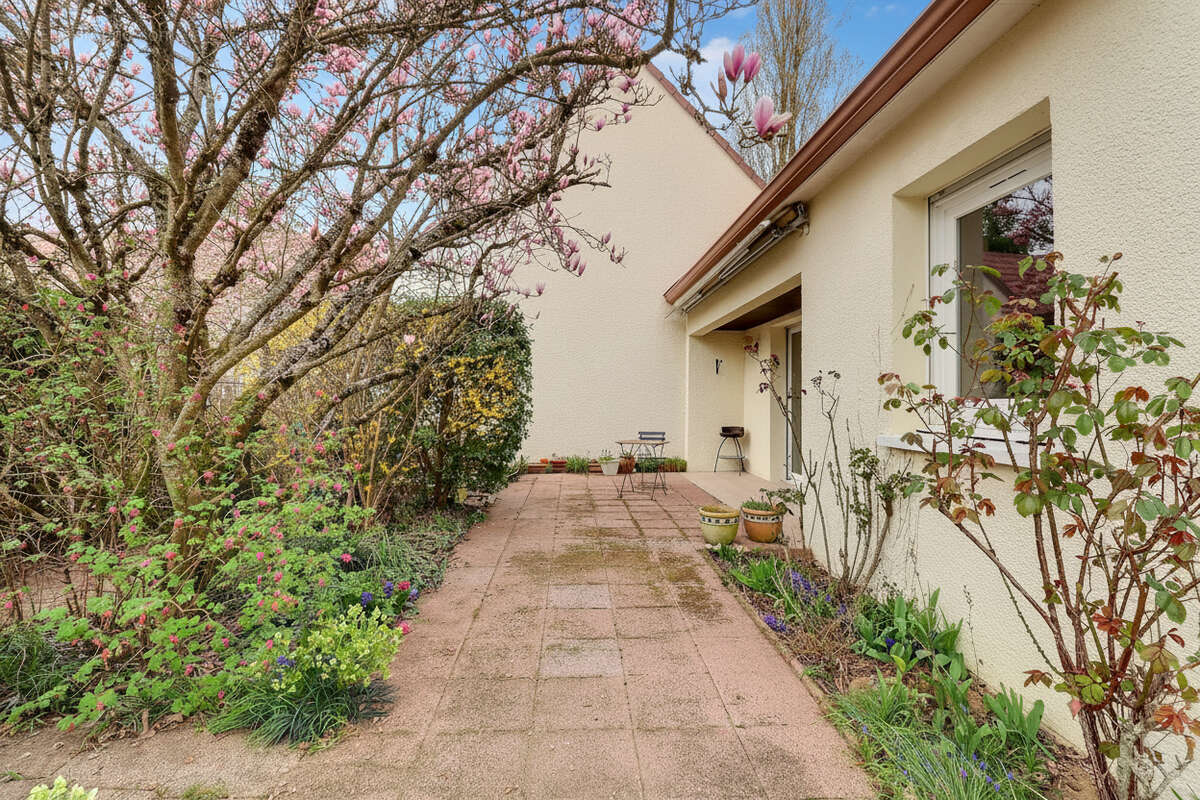 Maison à LE PERRAY-EN-YVELINES