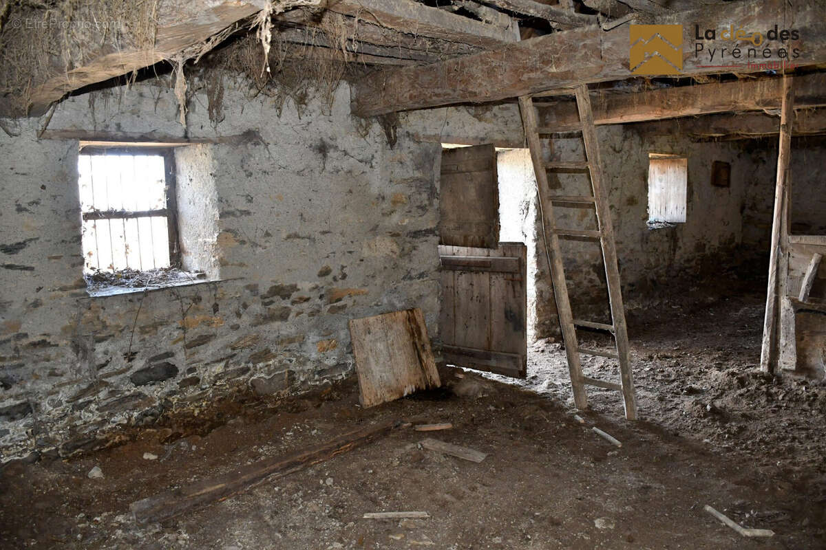 Maison à BERBERUST-LIAS