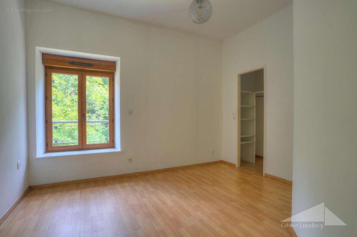 Appartement 67 m² à Thoiry  - photo 5