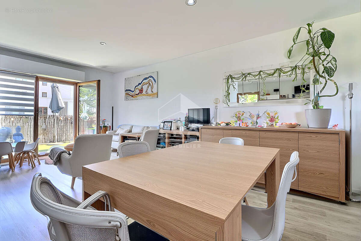 Appartement à SAINT-DENIS