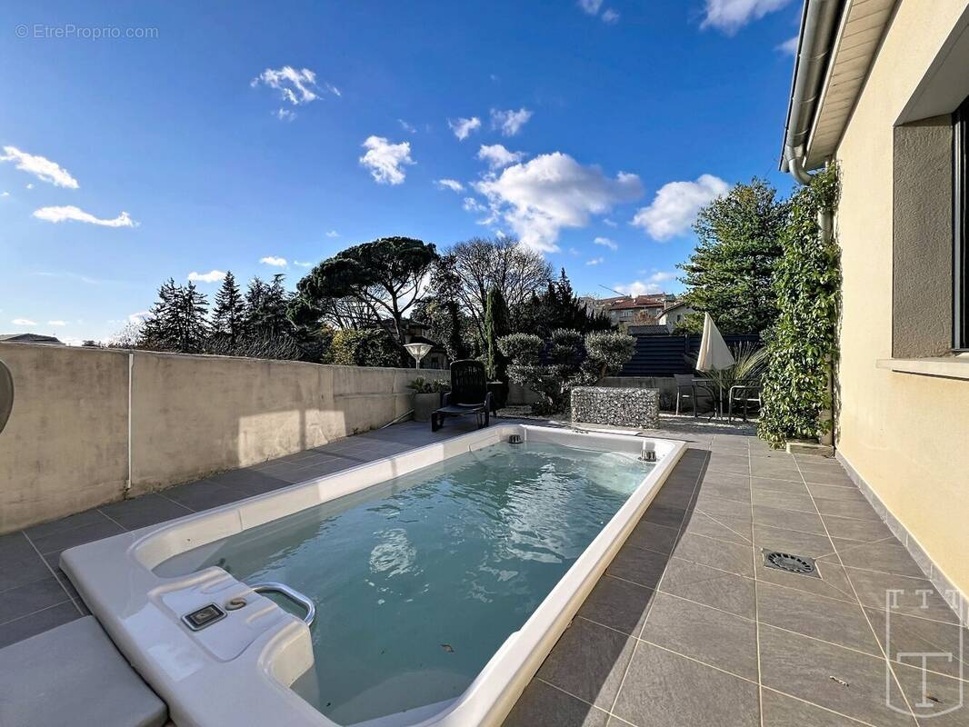 Appartement à AUBENAS