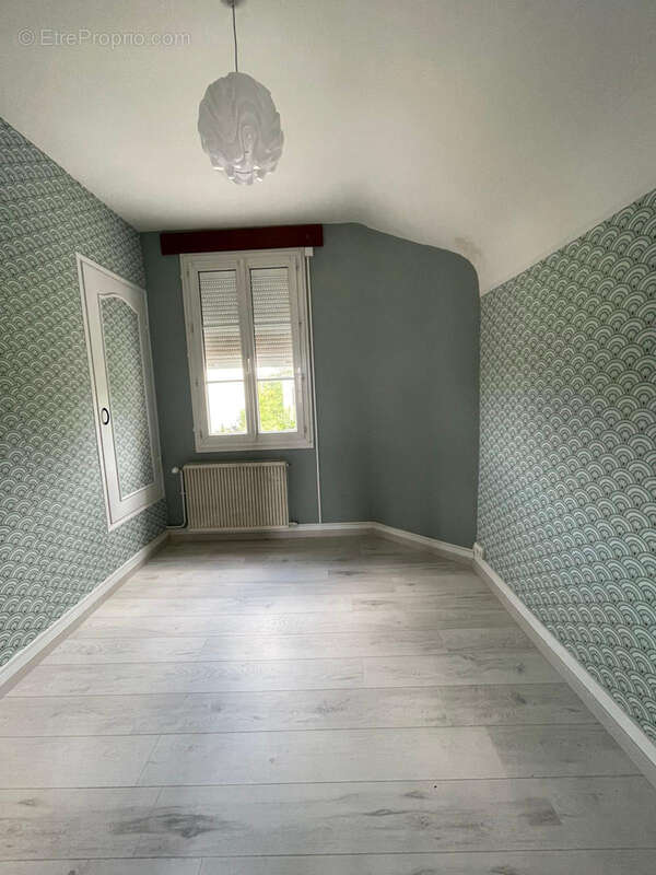 Maison à BONNIERES-SUR-SEINE