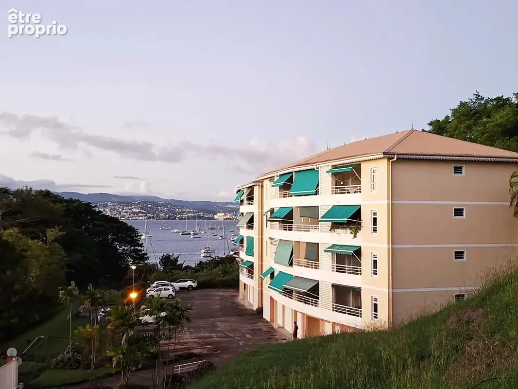 LES TROIS-ILETS : Appt T3 + garage - Anse mitan - photo 14
