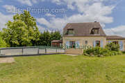 Maison à LA ROQUE-GAGEAC