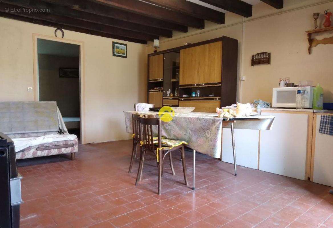 Maison à MONTCHEVRIER