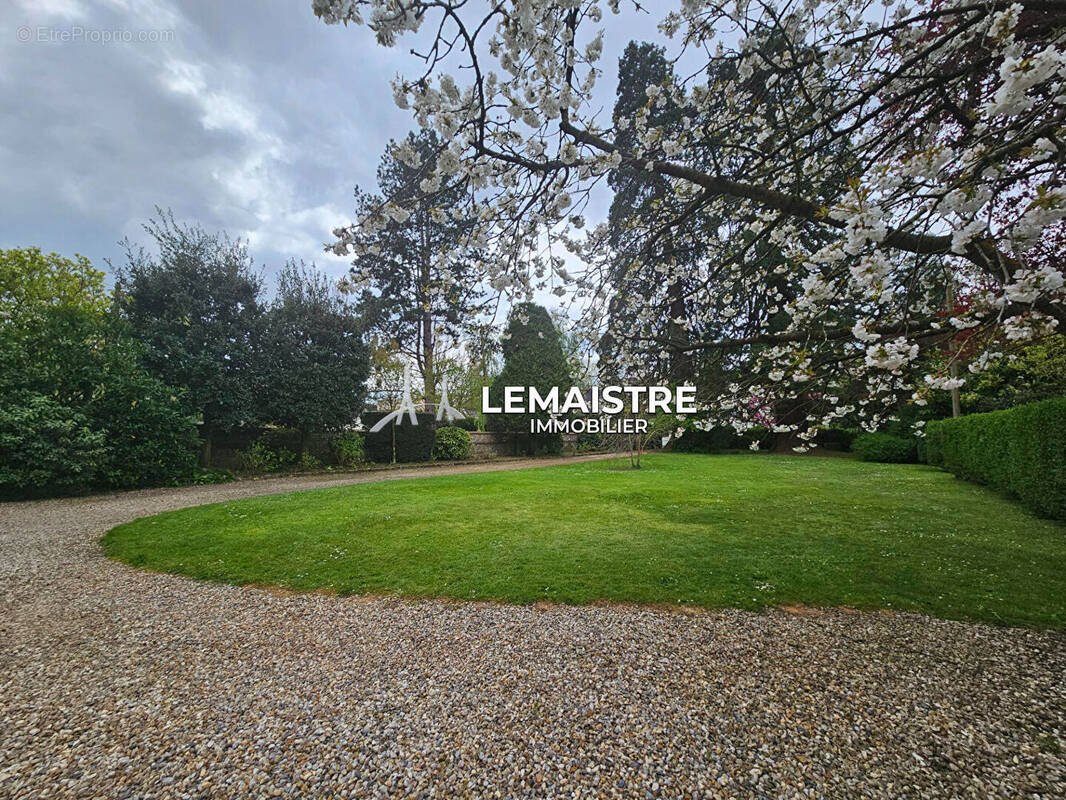 Maison à MONTIVILLIERS