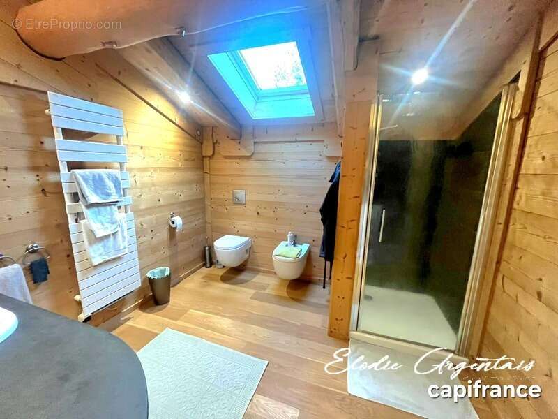 Maison à LES ANGLES