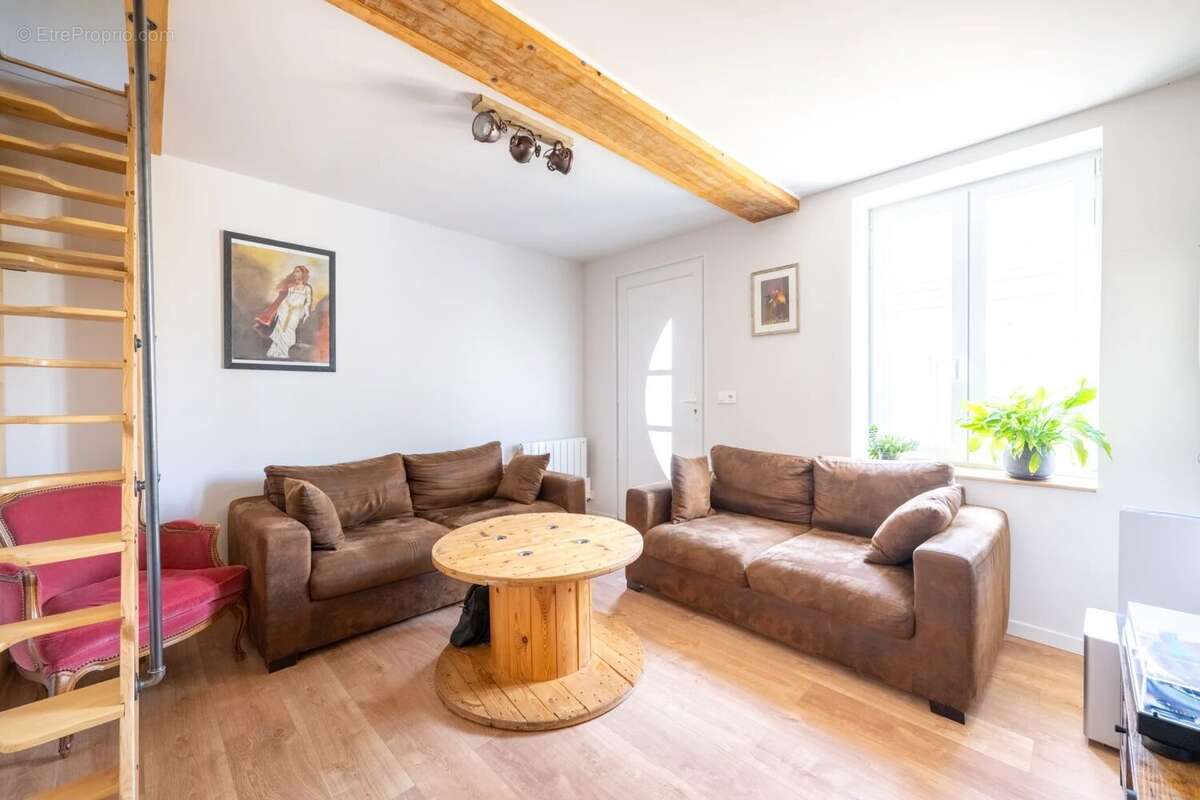 Maison 88 m² à Cravent  - photo 9