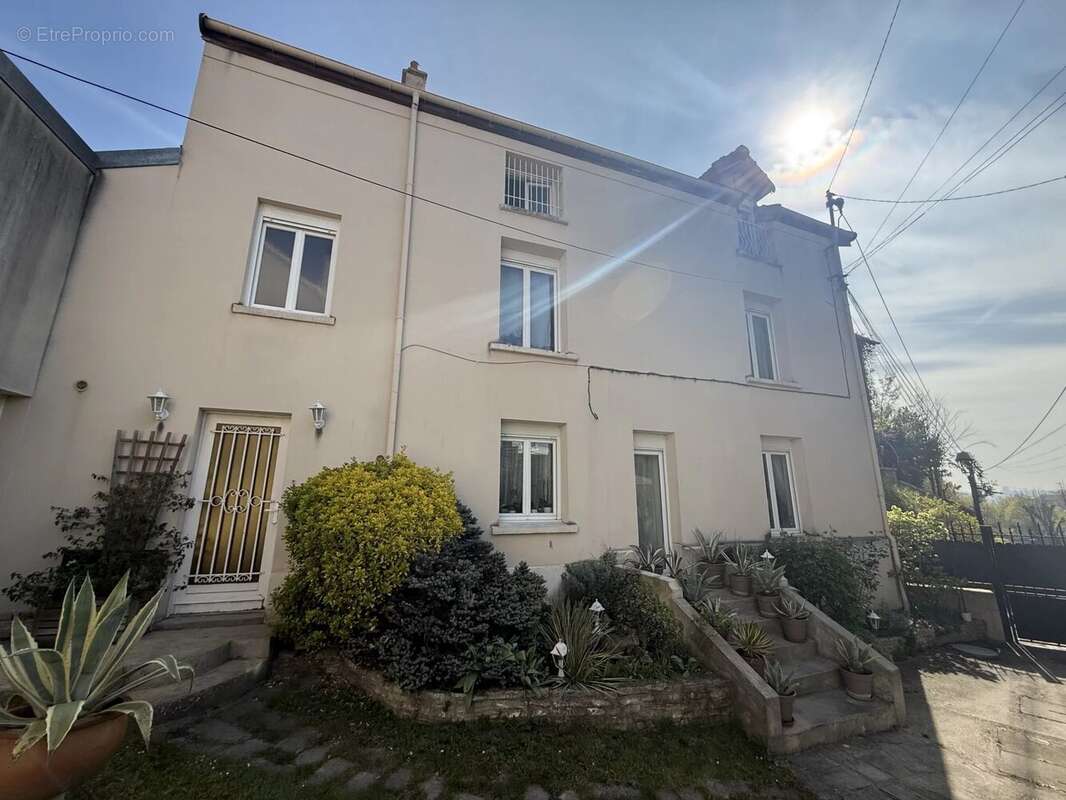 Maison à CHELLES