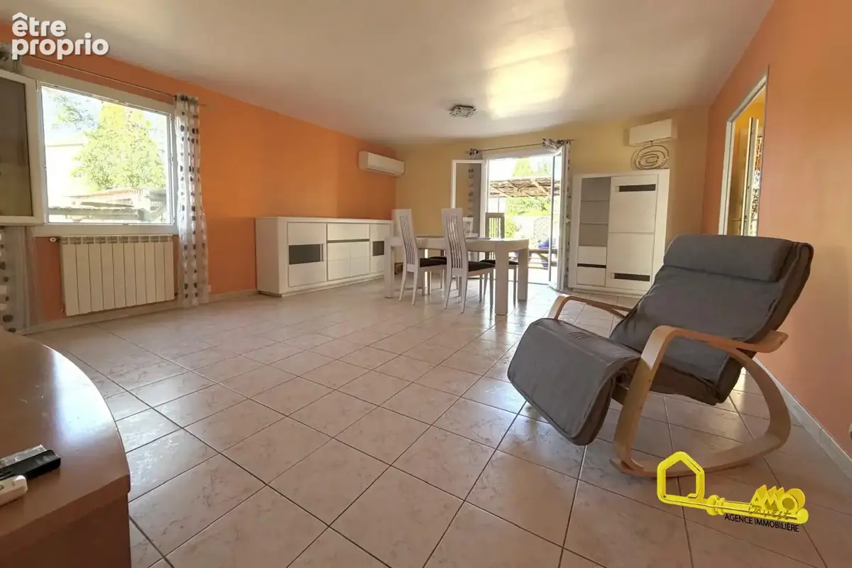 Maison de plain-pied 4 chambres   110m2 - Eyguières - photo 6