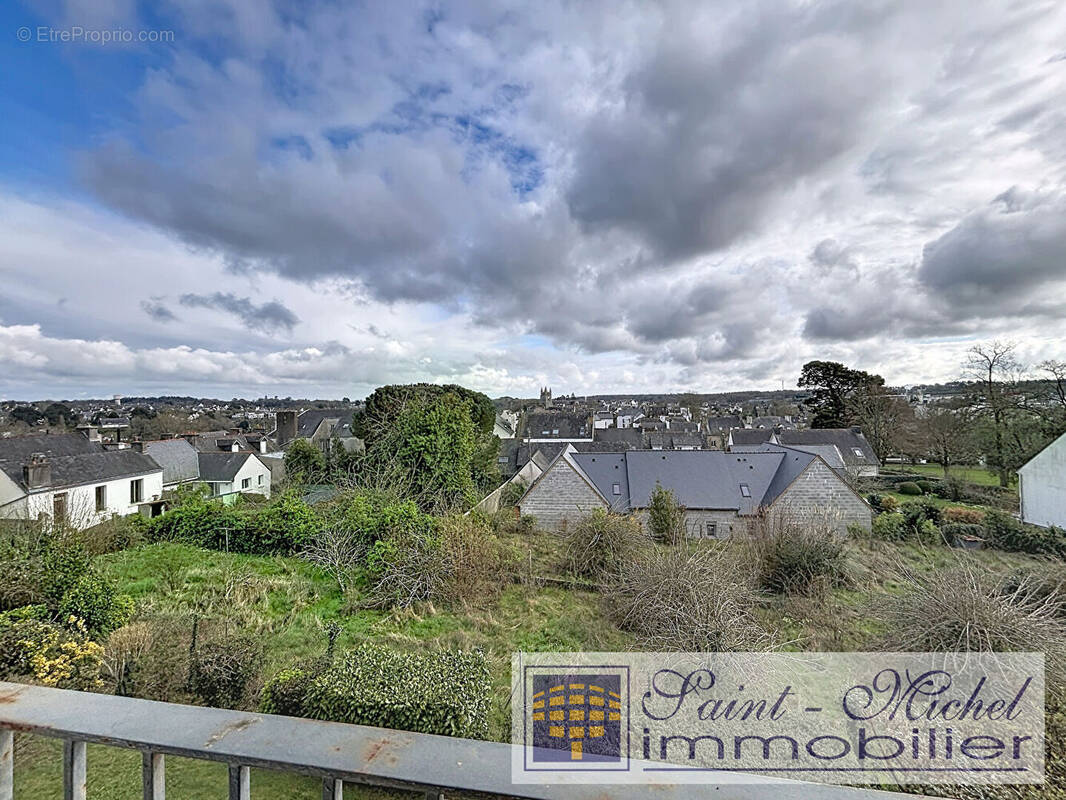 Appartement à QUIMPERLE