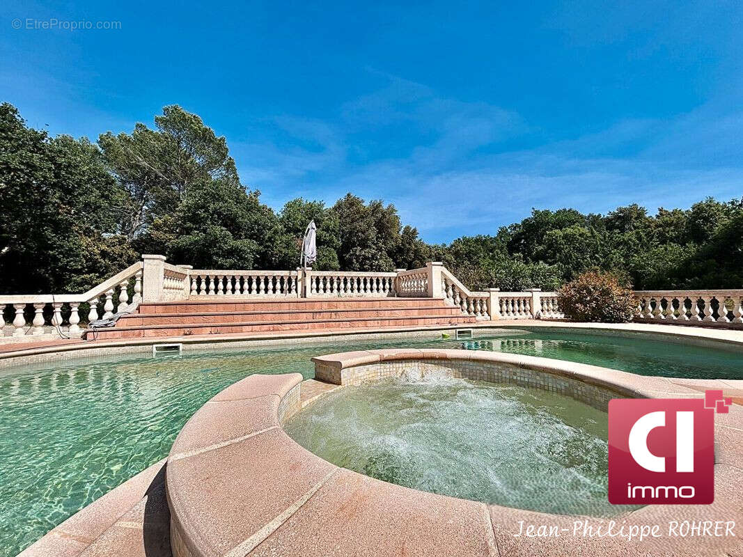 Maison à FLASSANS-SUR-ISSOLE