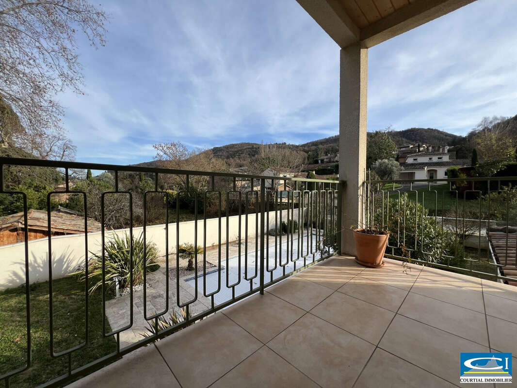 Maison à TOURNON-SUR-RHONE