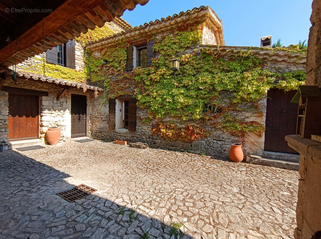 Maison à REILHANETTE