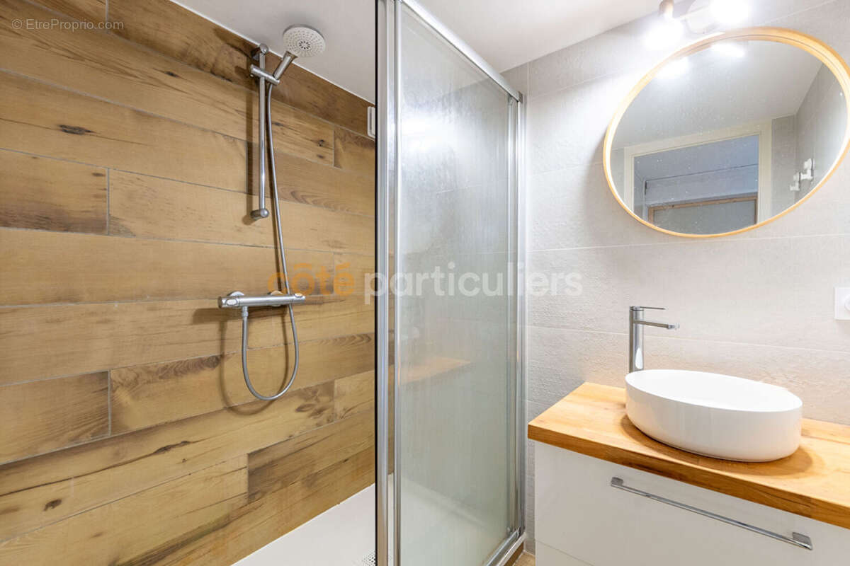 SOUS OFFRE -- Maison familiale 150m² -- Aubigny les Clouzeaux -- 5 chambres --- jardin paysager -- véranda avec spa - photo 11