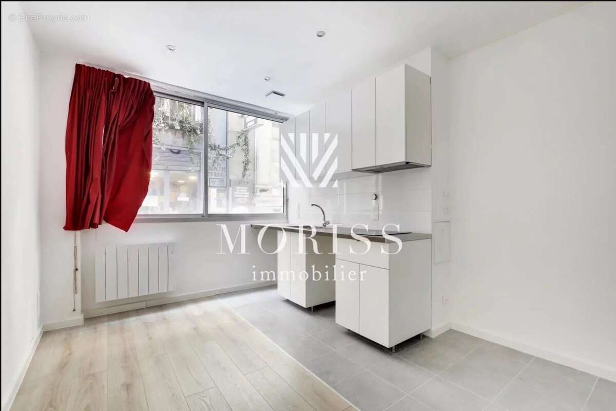 Appartement à PARIS-2E