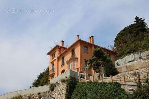 Maison à ROQUEBRUNE-CAP-MARTIN