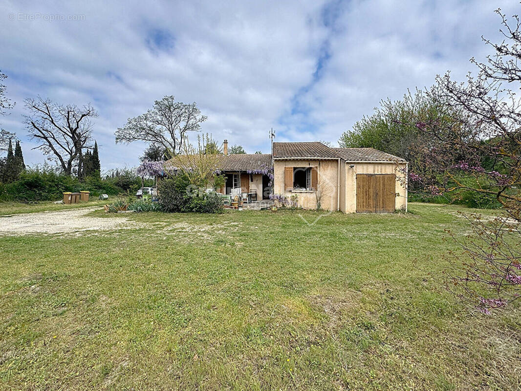 Maison à CHEVAL-BLANC