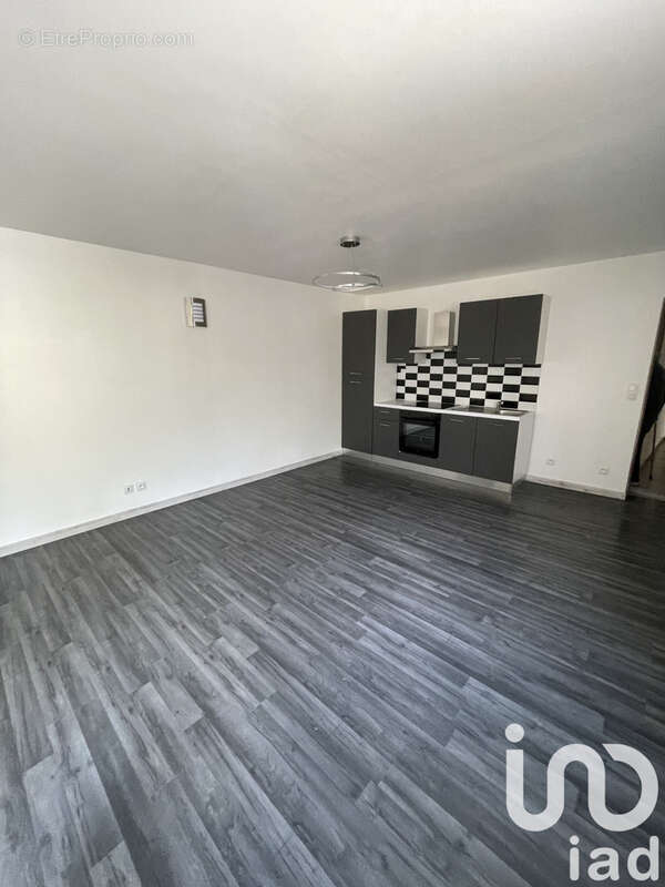 Photo 3 - Appartement à SAINT-MAXIMIN