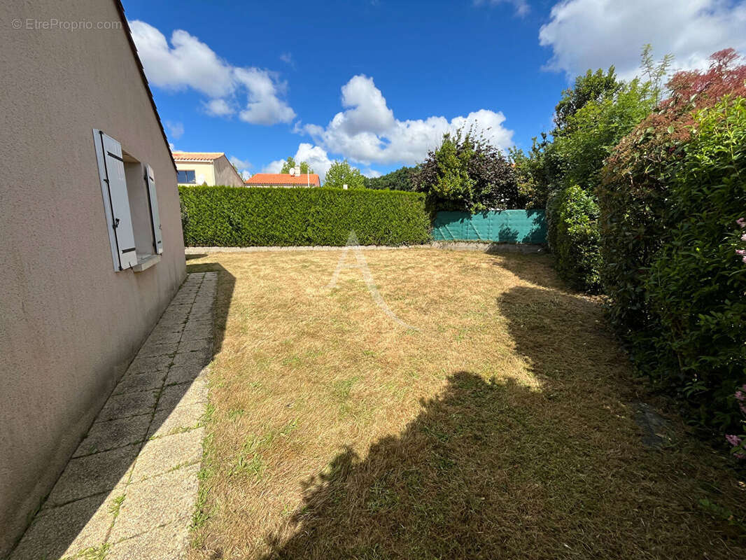 La roche sur yon, les oudairies, maison de plain pied exclusivite amanda - photo 2