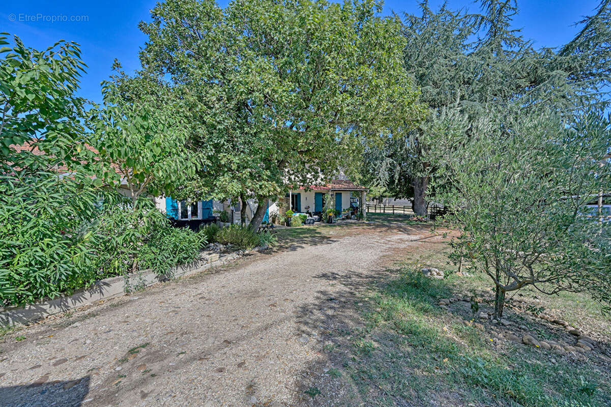 Maison à BERNIS