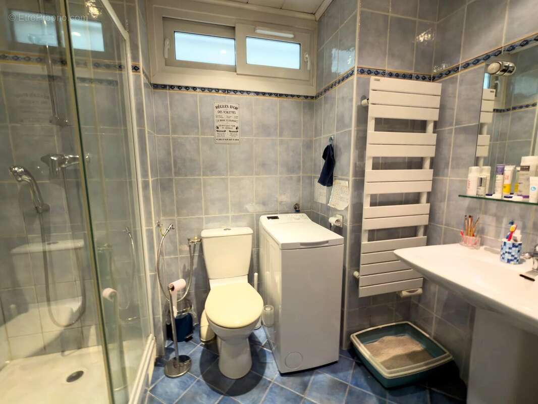 Appartement à LES PAVILLONS-SOUS-BOIS