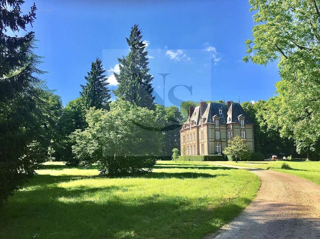 Maison à FORGES-LES-EAUX