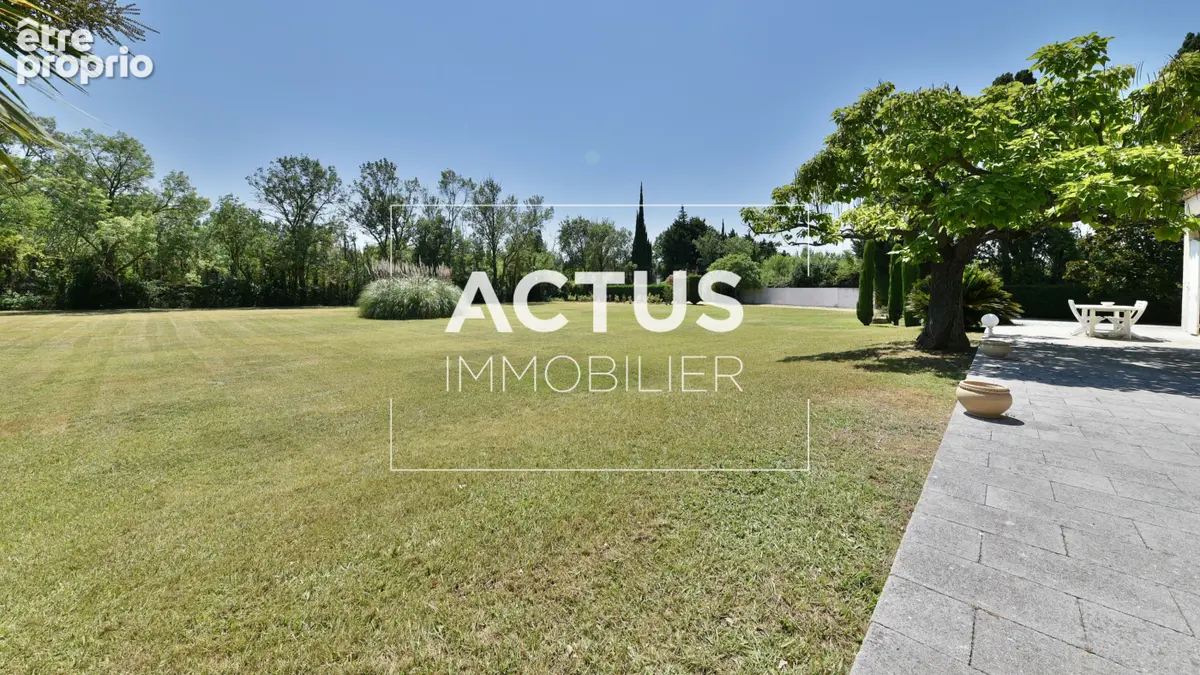 Maison 8 pièces 284 m² à vendre à Salon-De-Provence (13300) - photo 2