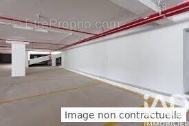 Photo 1 - Parking à VILLIERS-SUR-MARNE