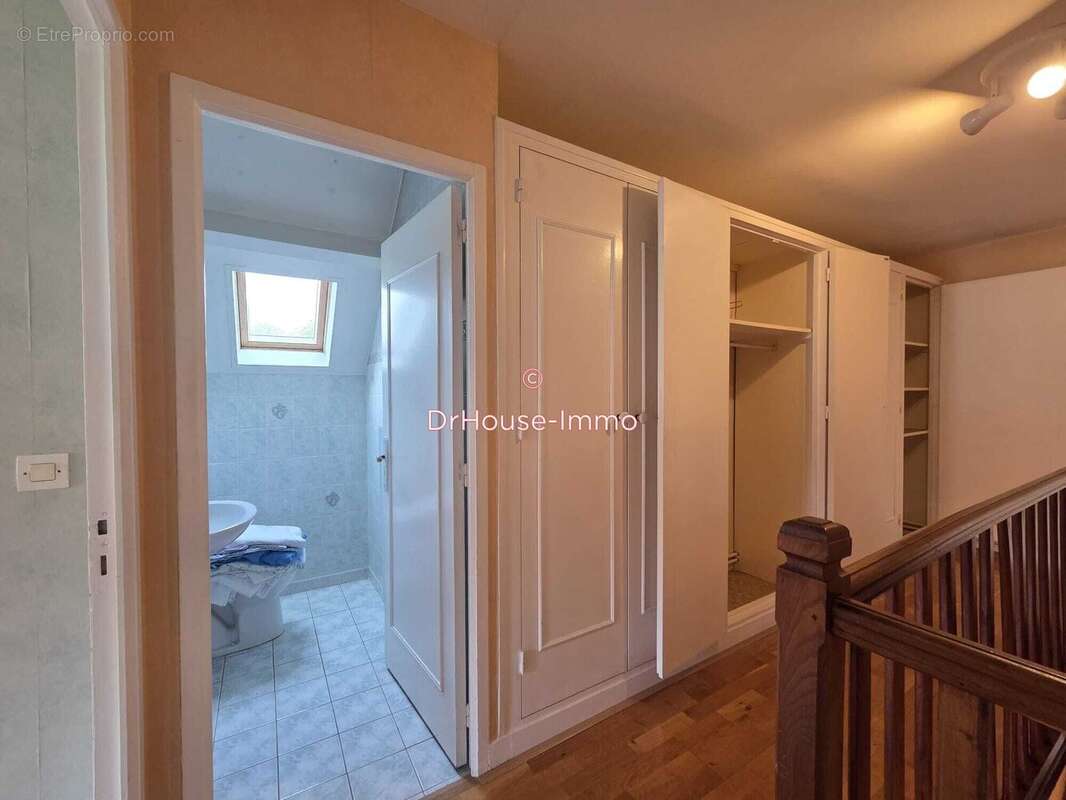 Maison 107 m² à Colomby-Sur-Thaon  - photo 7