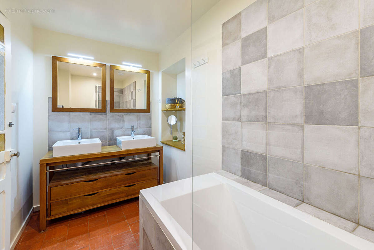 Maison 6 pièce(s) 234 m2 - photo 9