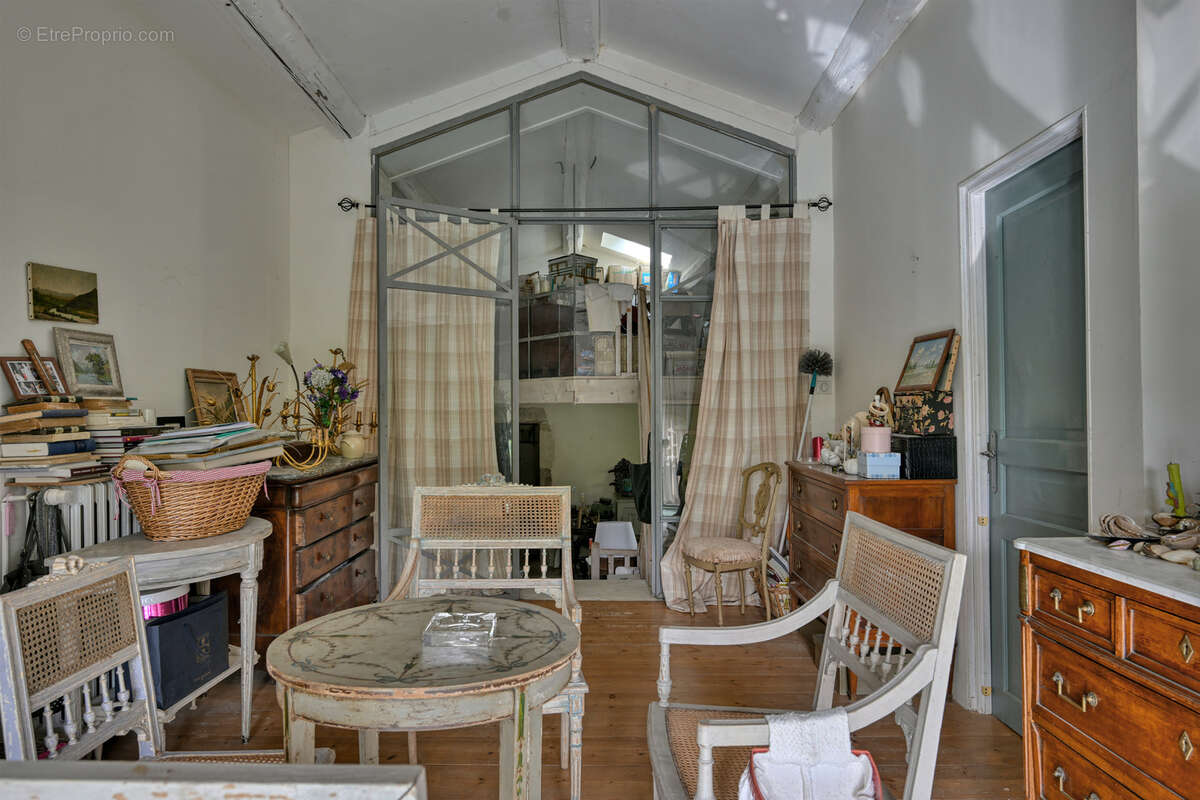 Maison à SALINELLES