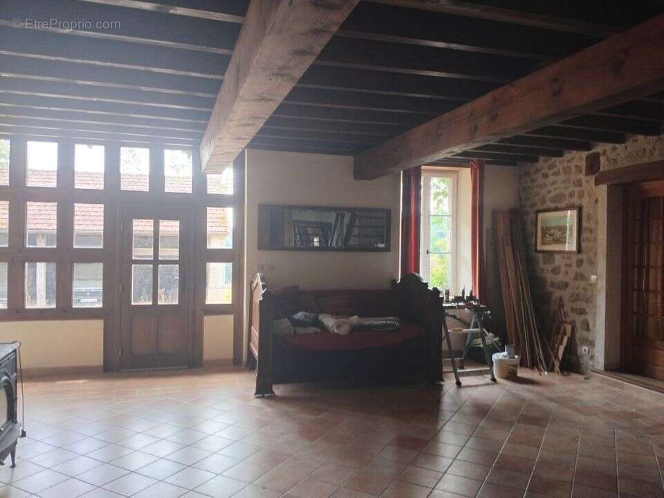 Maison 269 m² à Lormes  - photo 6