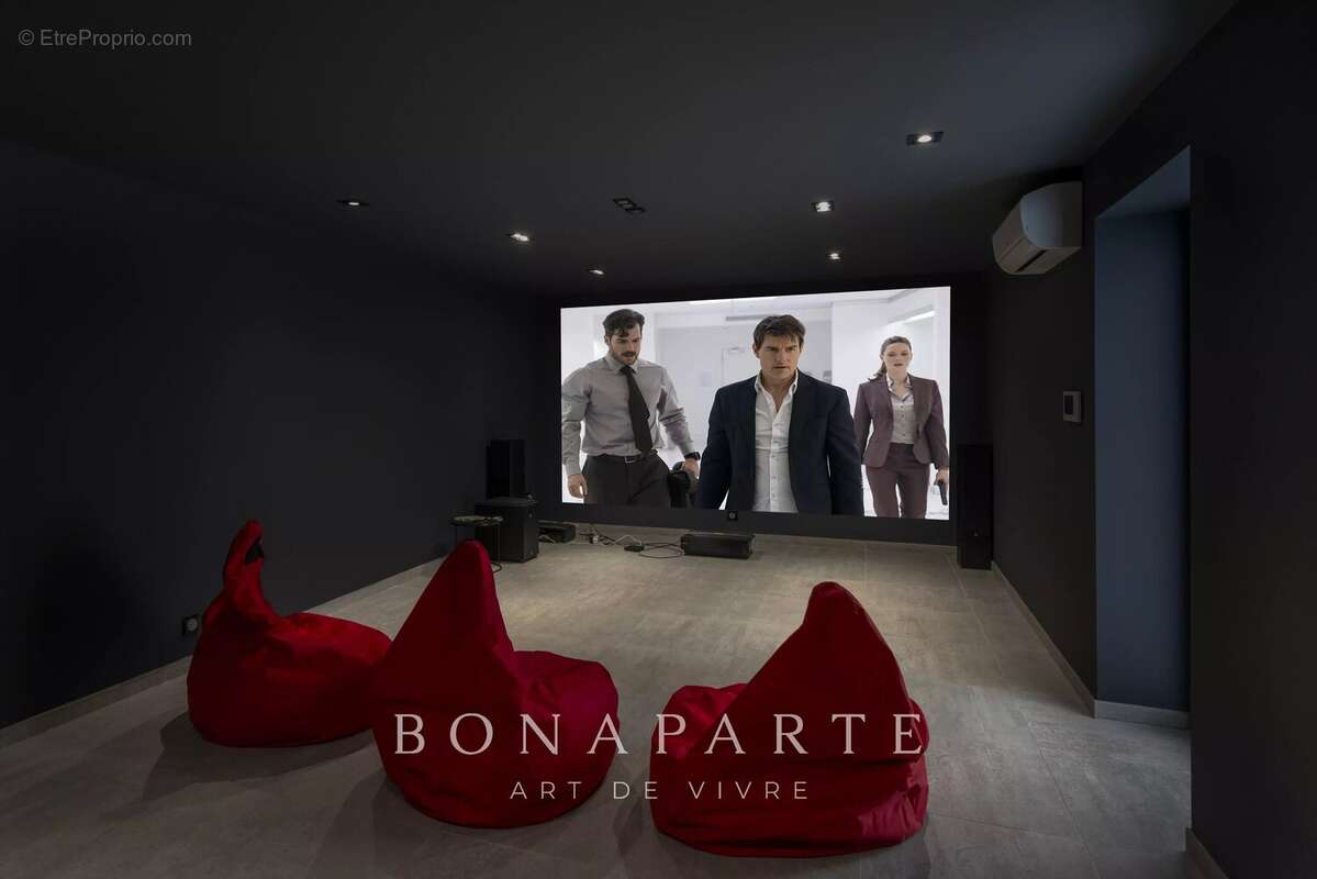 EXCLUSIVITÉ – Villa contemporaine de 330m² à très haute performance énergétique - photo 14