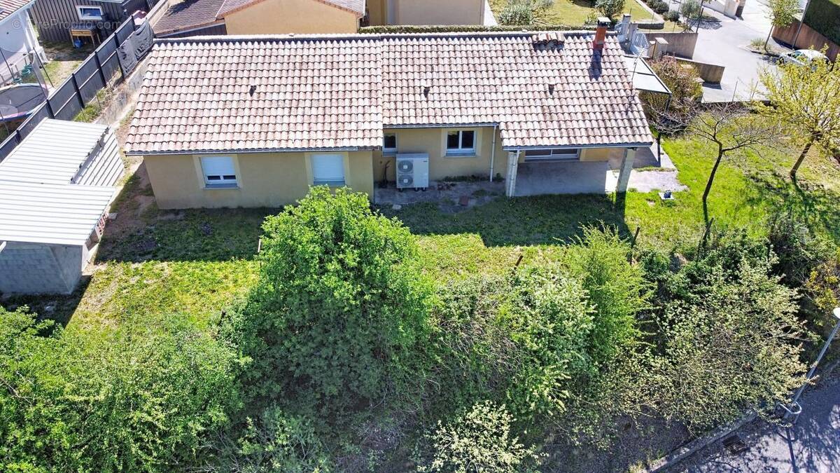 Maison à SAINT-DONAT-SUR-L'HERBASSE