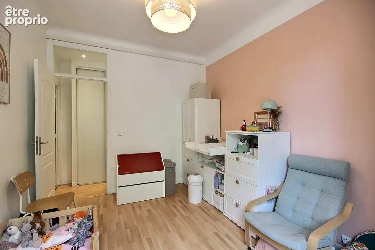 Appartement Courbevoie 3 pièce(s) 69.75 m2 - photo 8