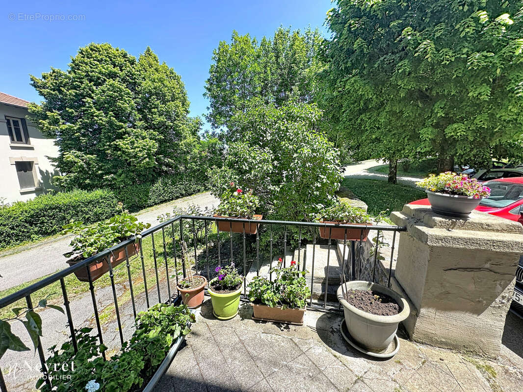 Appartement à SAINT-ETIENNE