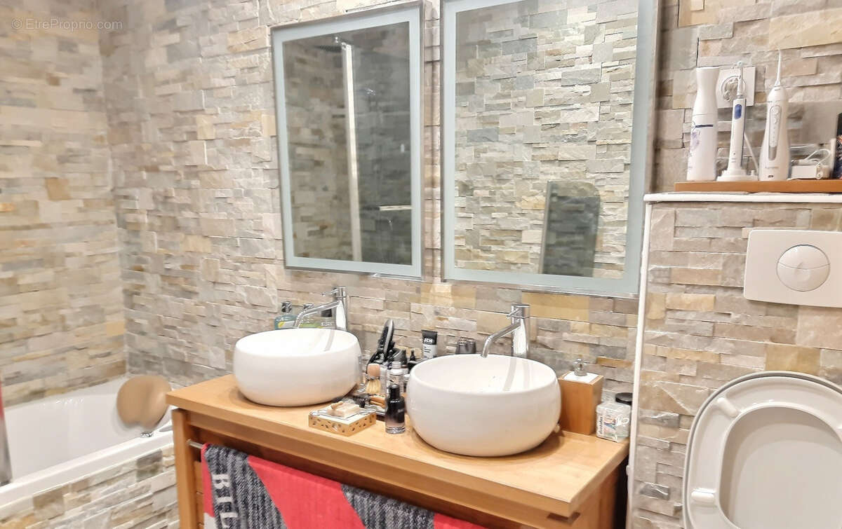 Appartement à MARSEILLE-15E