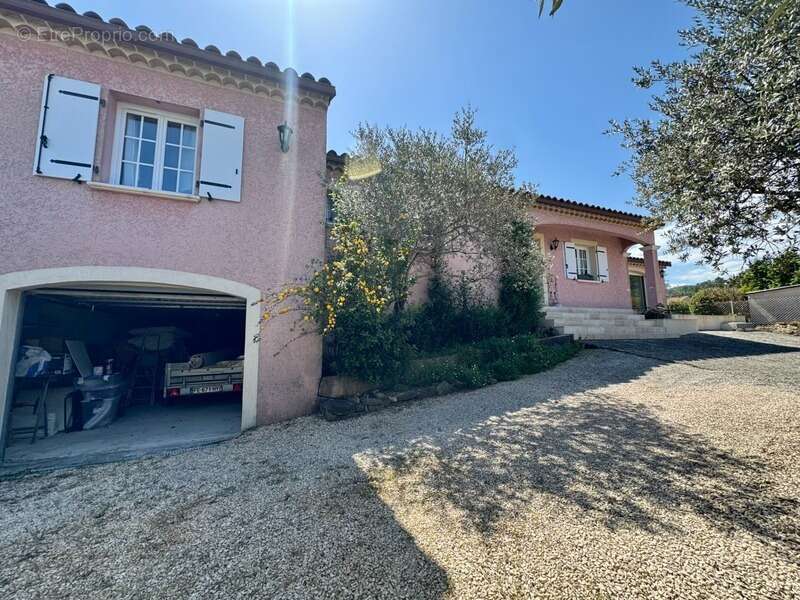 Maison à LES MAGES