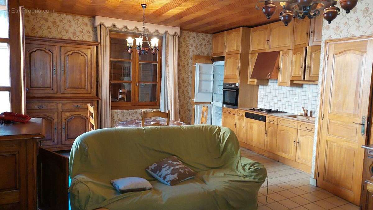 Commerce et appartement - photo 9