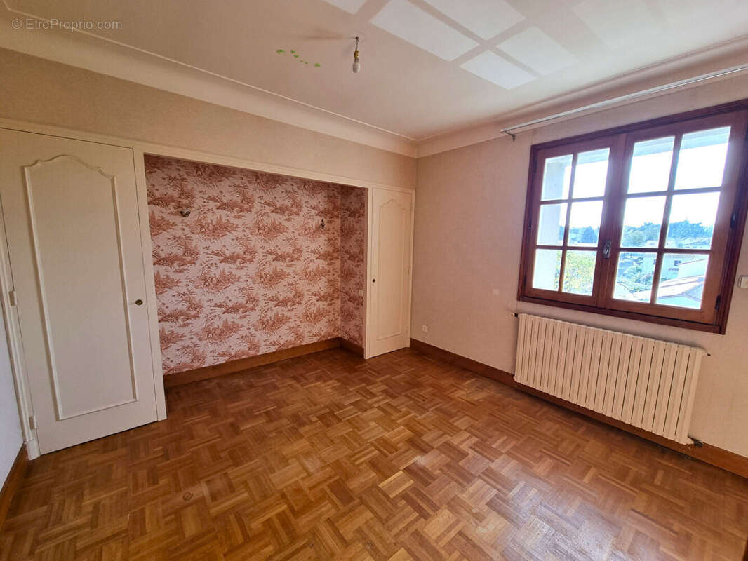 Maison à SAINT-SEBASTIEN-SUR-LOIRE