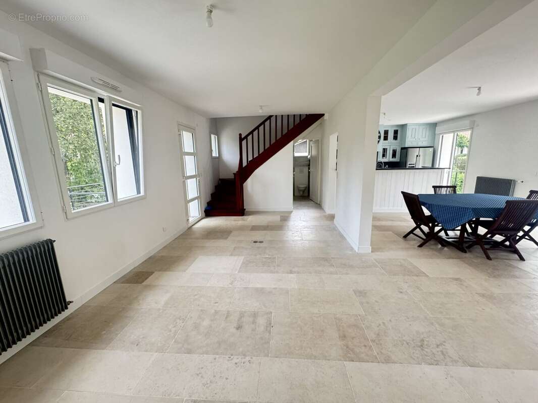 Maison 115 m² à Boullay-Les-Troux  - photo 4