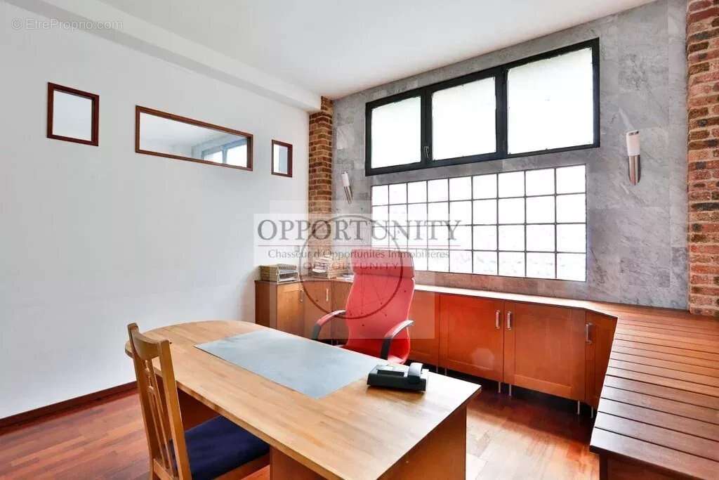 Commerce à MONTREUIL