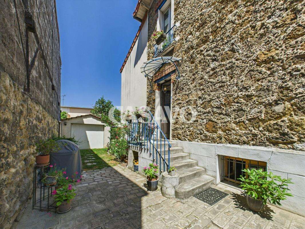Vente Maison 4 pièces de 152m² - 94700 Maisons-Alfort - photo 13