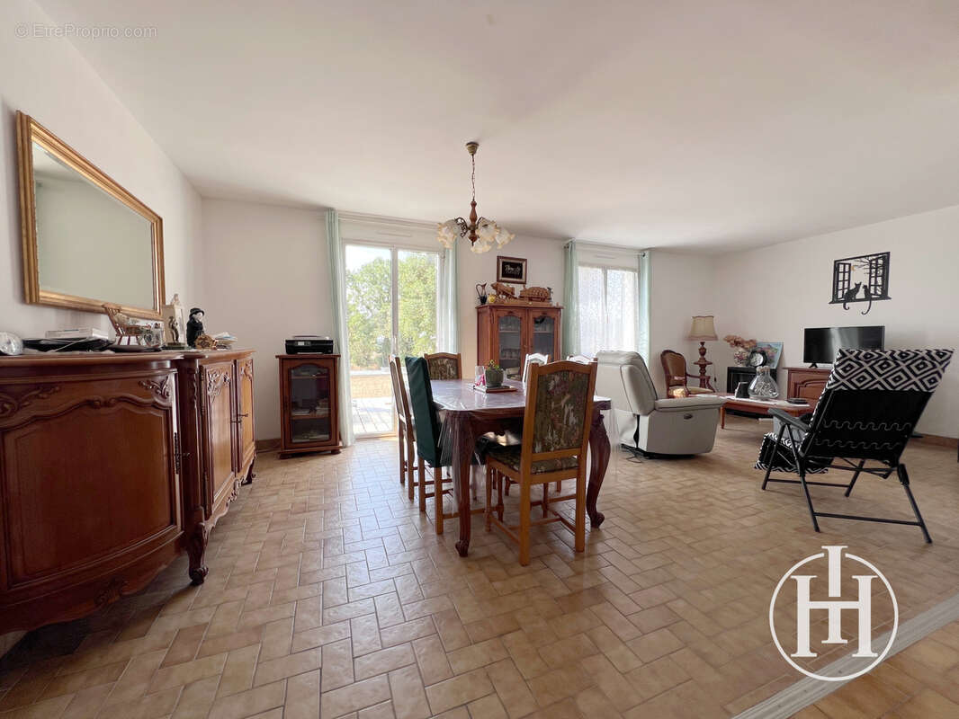 Maison de plain de pied à Cérilly - photo 5